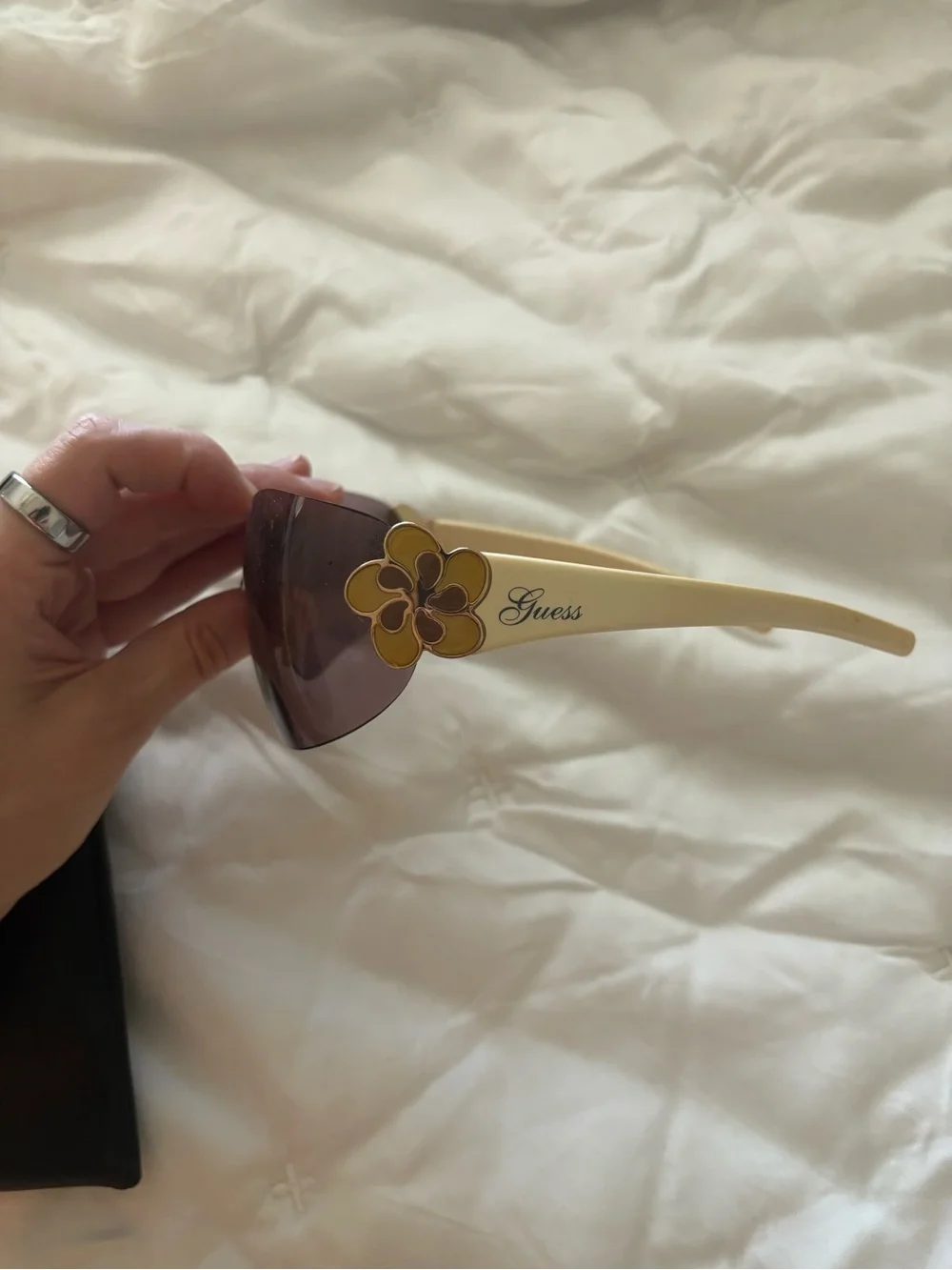 GUESS Beige Frame Purple Lens Shield Sunglasses. Hardly worn